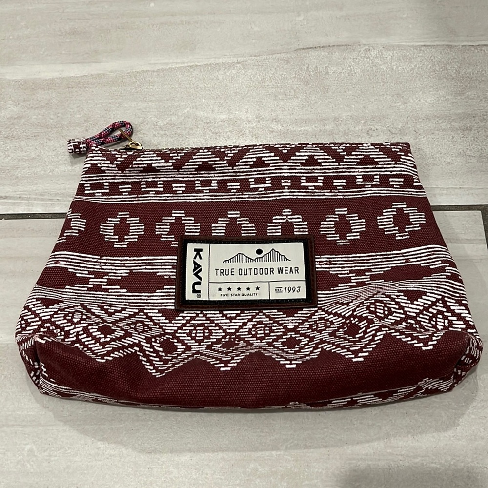 Kavu Burgundy Pouch